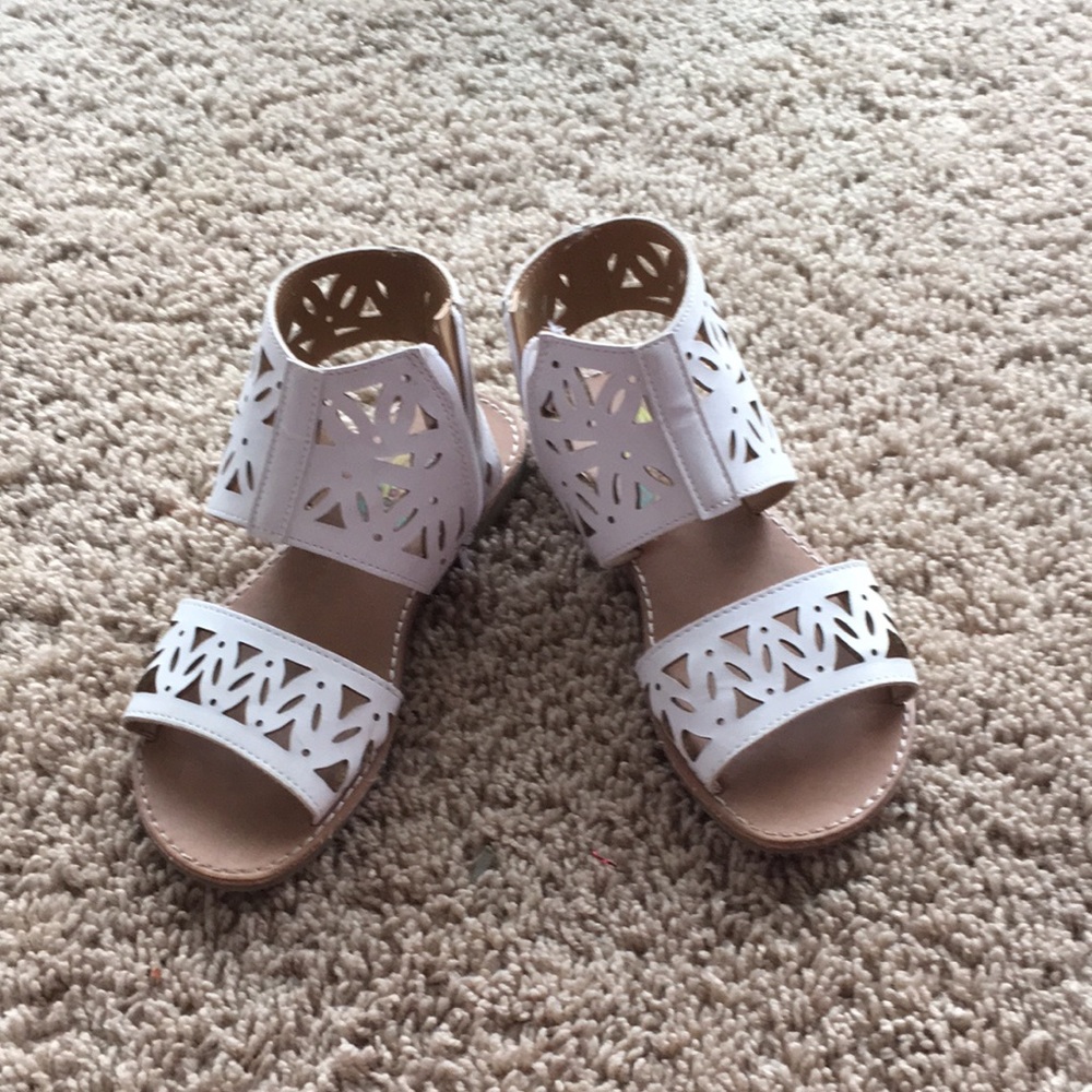 Girls spring sandals